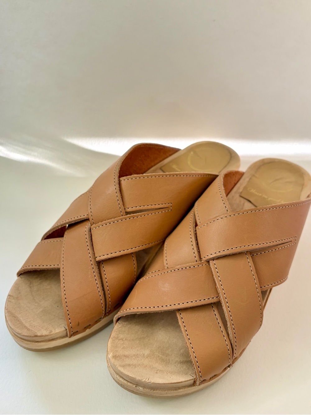 NO.6 Basket Clog on Mid Wedge in Desert Tan Leather - Picture 2 of 7